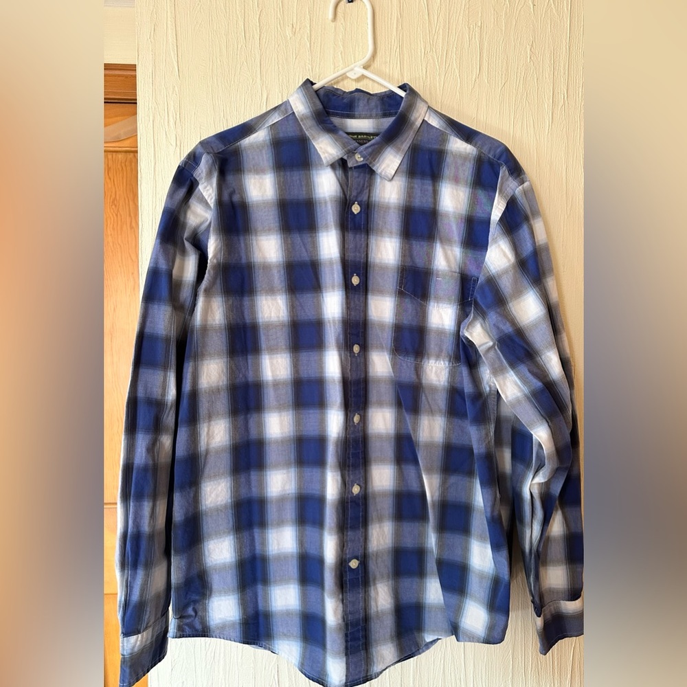 Men’s Plaid Button Up Shirt